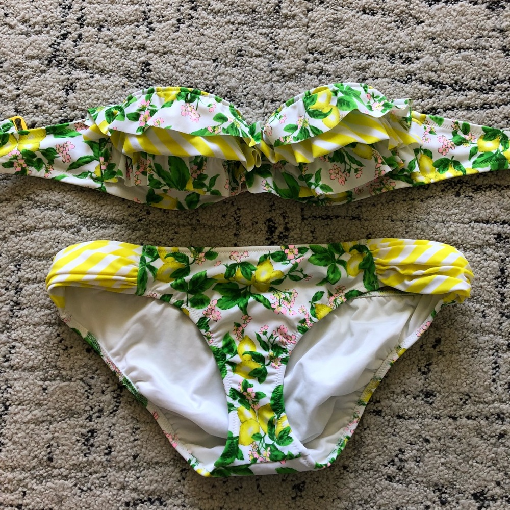 Victoria’s Secret Ruffled lemon print bikini